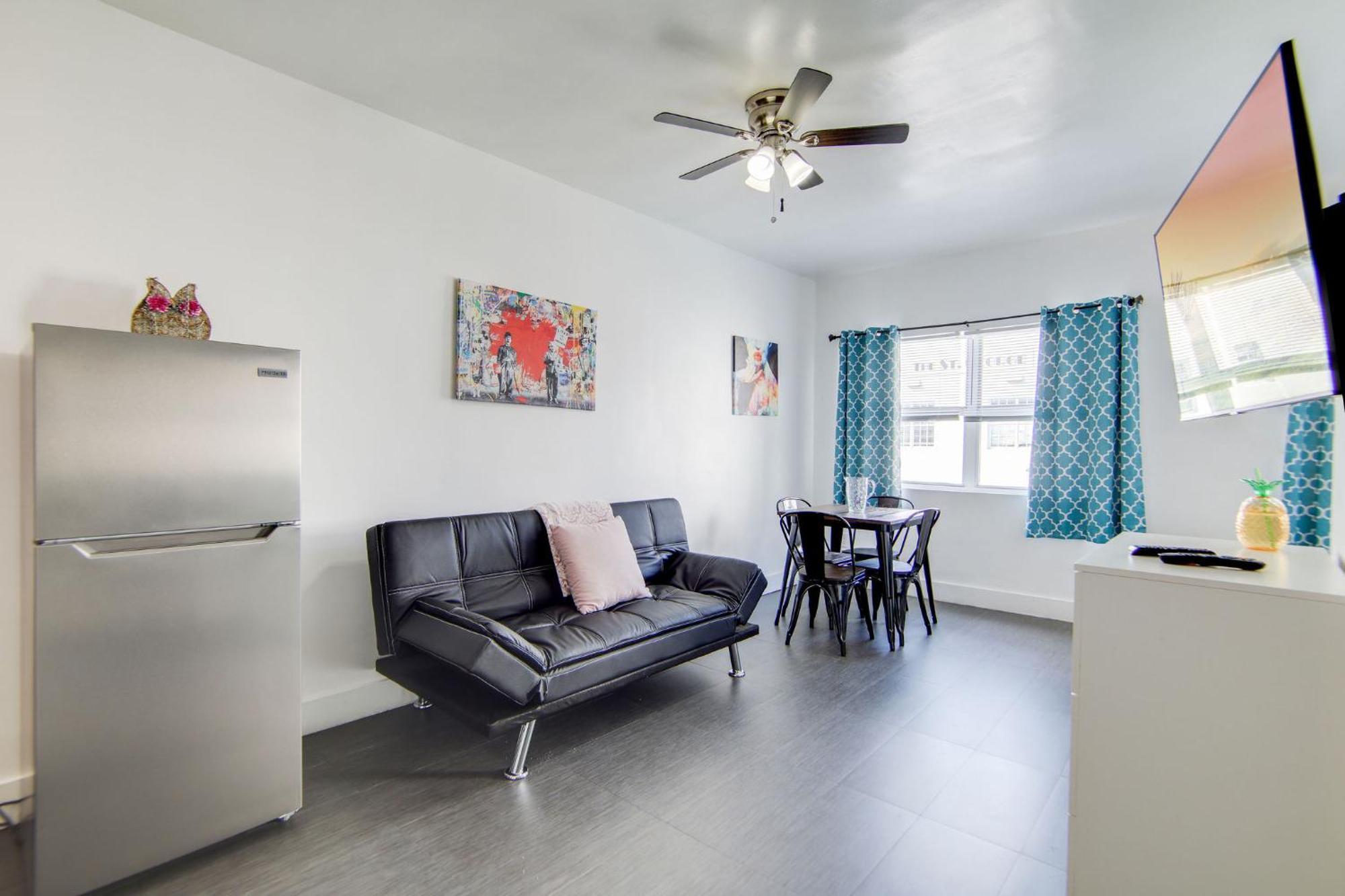 Charming Large Studio Near Ocean Dr - South Beach Μαϊάμι Μπιτς Εξωτερικό φωτογραφία